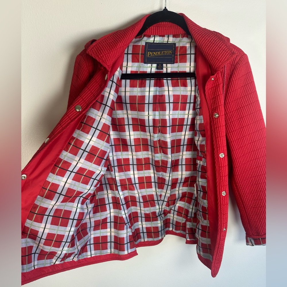 Pendleton Red Quilted Jacket With Detachable Hood… - image 6